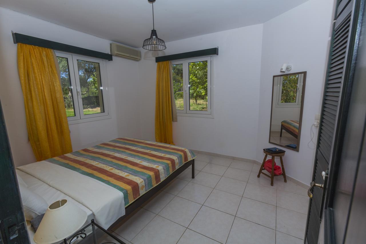 Sandy Beach Villas And Apartments Svoronata Exterior photo